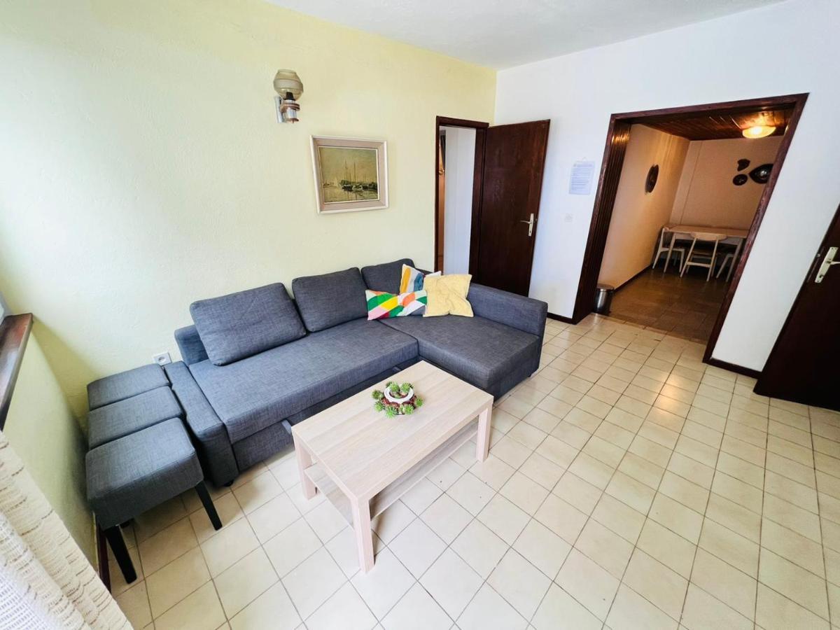 Sea Breeze Apartments With Private Beach And Boat Anchorage 스타라 노발랴 외부 사진